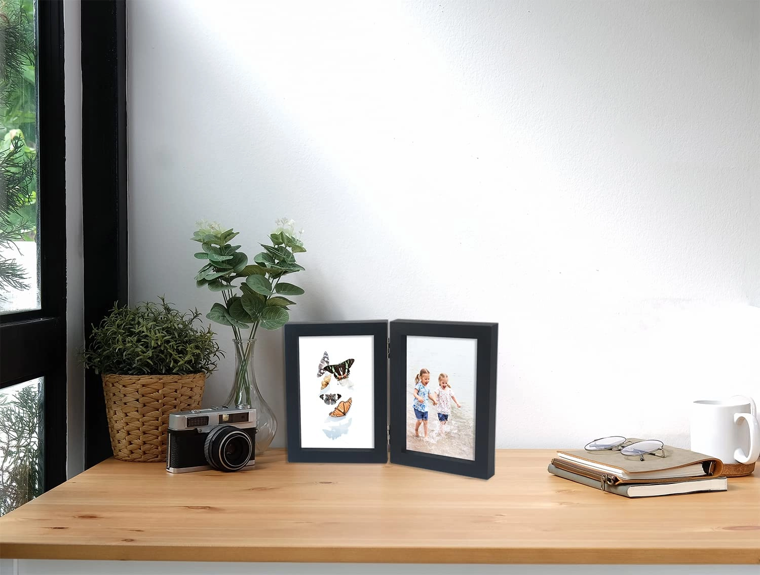 Hinged Double Photo Frame - 4x6'' 2