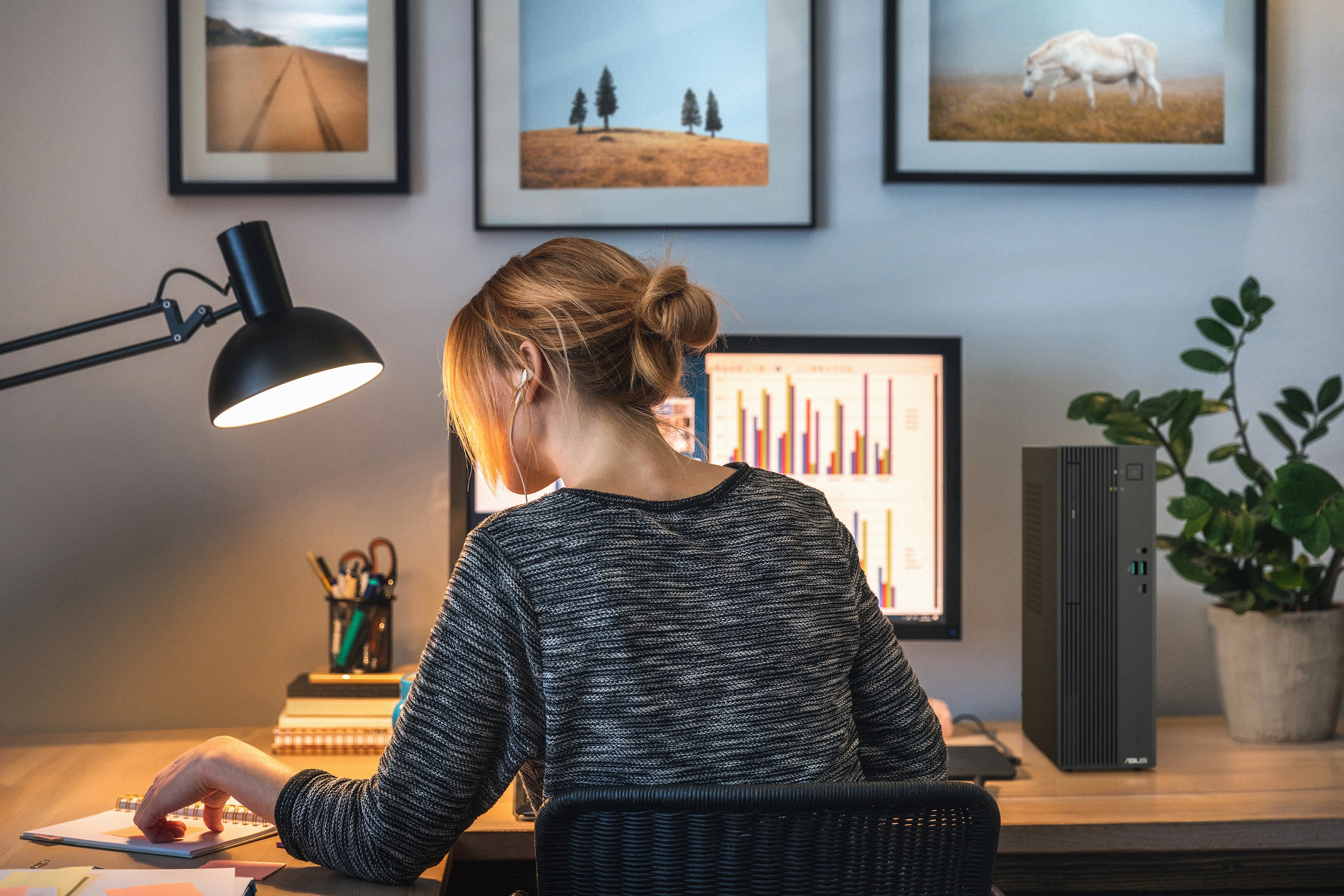 V500 SFF - 5-210H 16GB 512GB