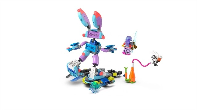 DREAMZzz Izzie and Bunchurro the Gaming Bunny Figure (71490)