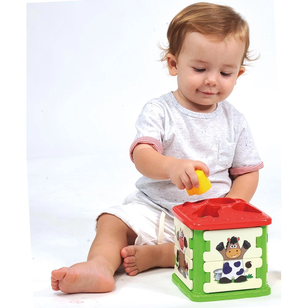 Shape And Build Barn - Suitable for 18 months and above