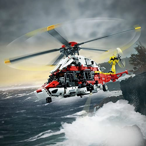 Technic Airbus H175 Rescue Helicopter (42145) - Motorized 11+