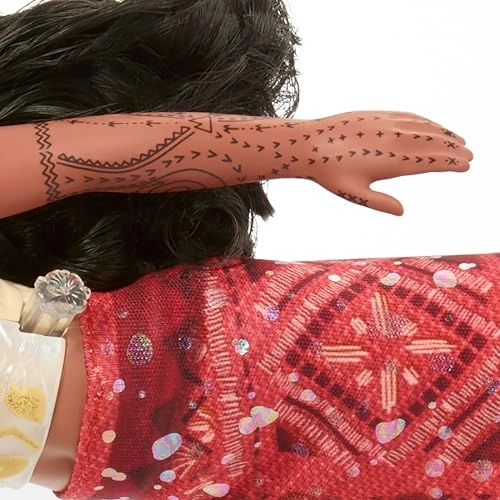 Moana Fashion Doll - Swimming Color-Change Bodice Kicking Legs Ages 3+