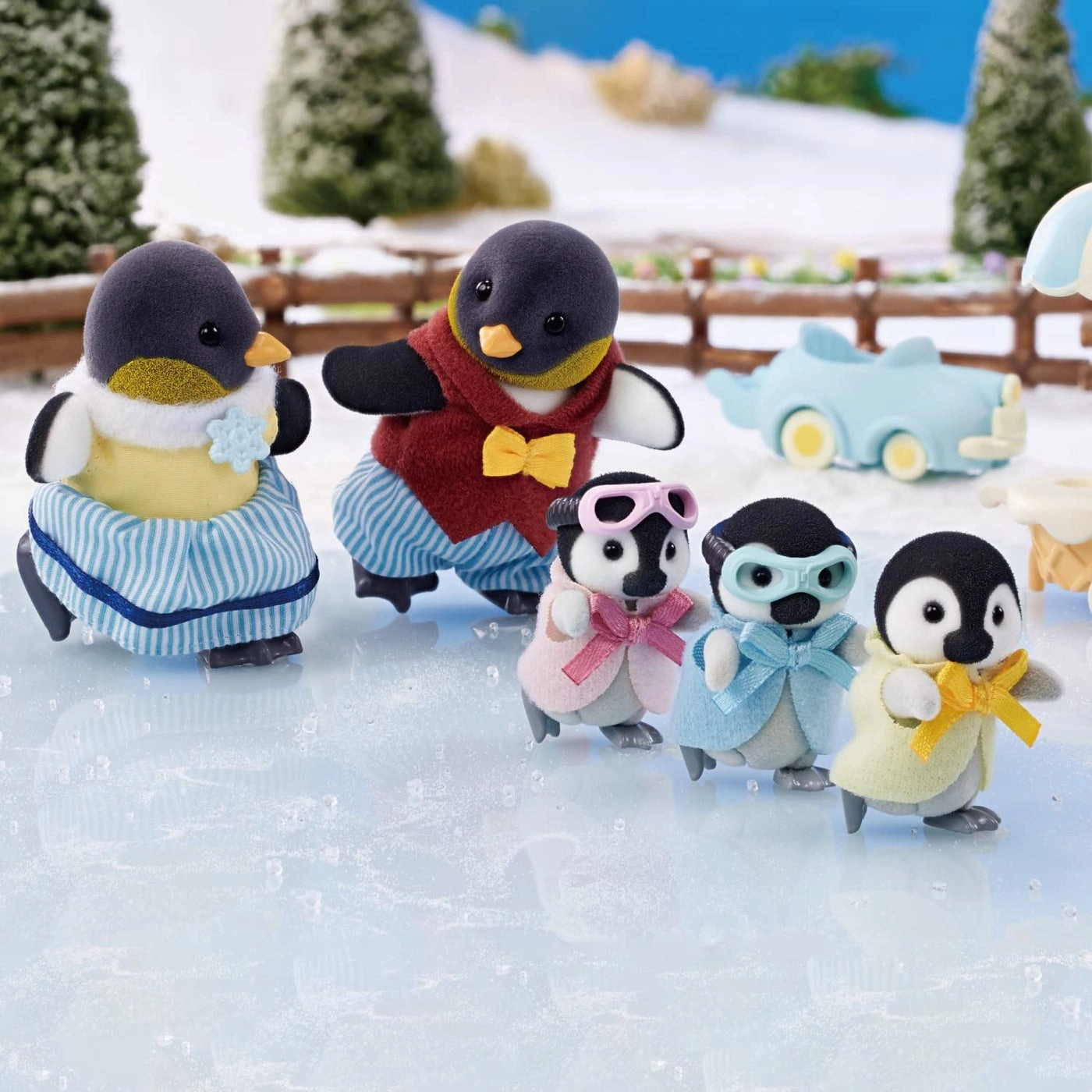 Penguin Family - 3+ Set of 4