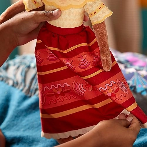 Dolores Cuddly Doll - 47 cm Polyester