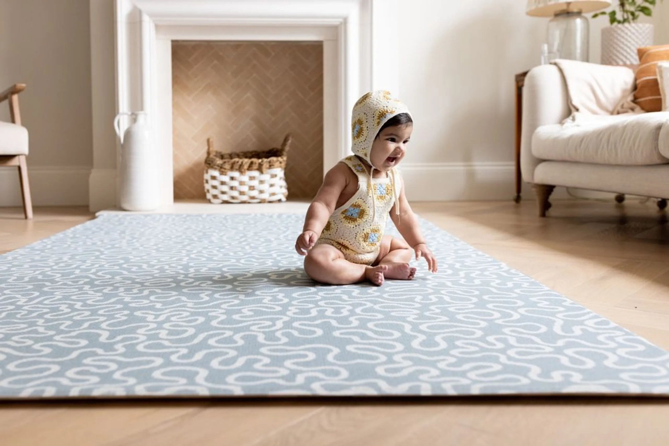 Holbein And The Pembroke Xl Playmat - Newborn