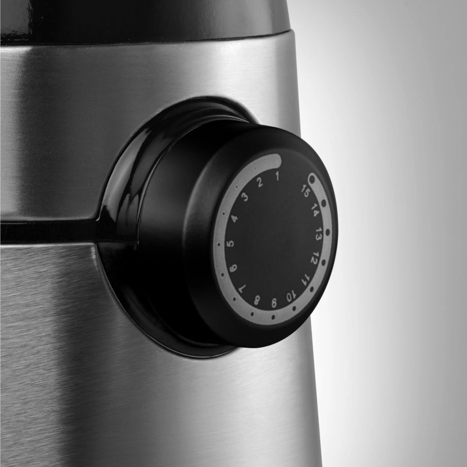 MD15 - 300 gram Black 15 grind settings