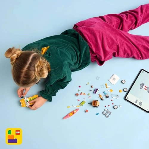 Friendship Road-Trip Travel Car (42659) - 2 mini dolls Trailer Kayak