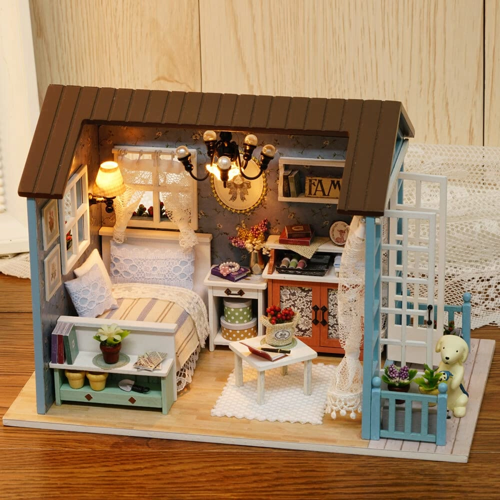 Irovami Miniature Dollhouse