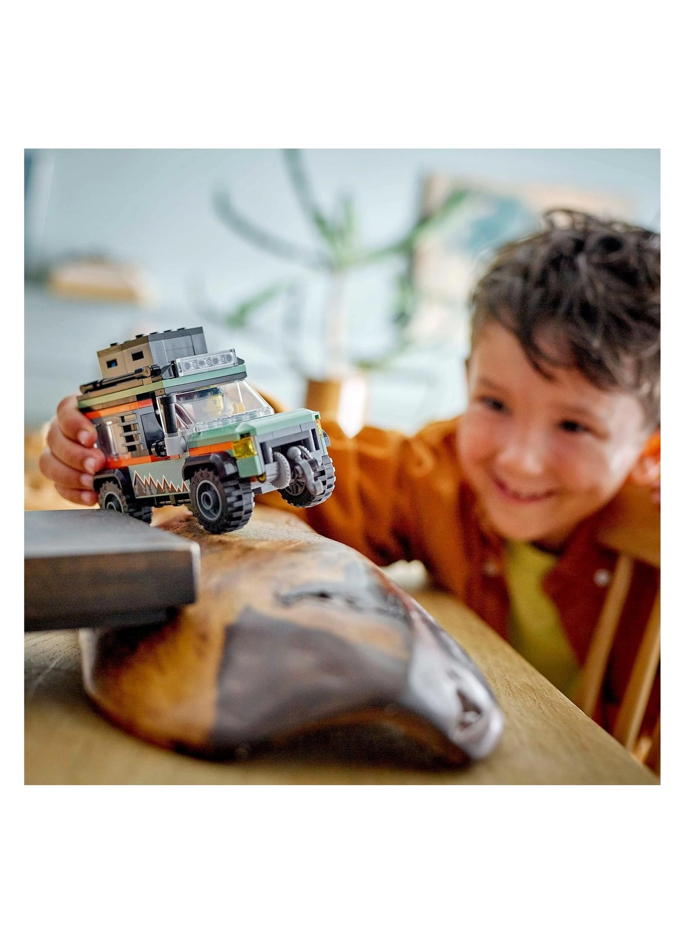 City Off-Road 4X4 Mountain Truck (60447)