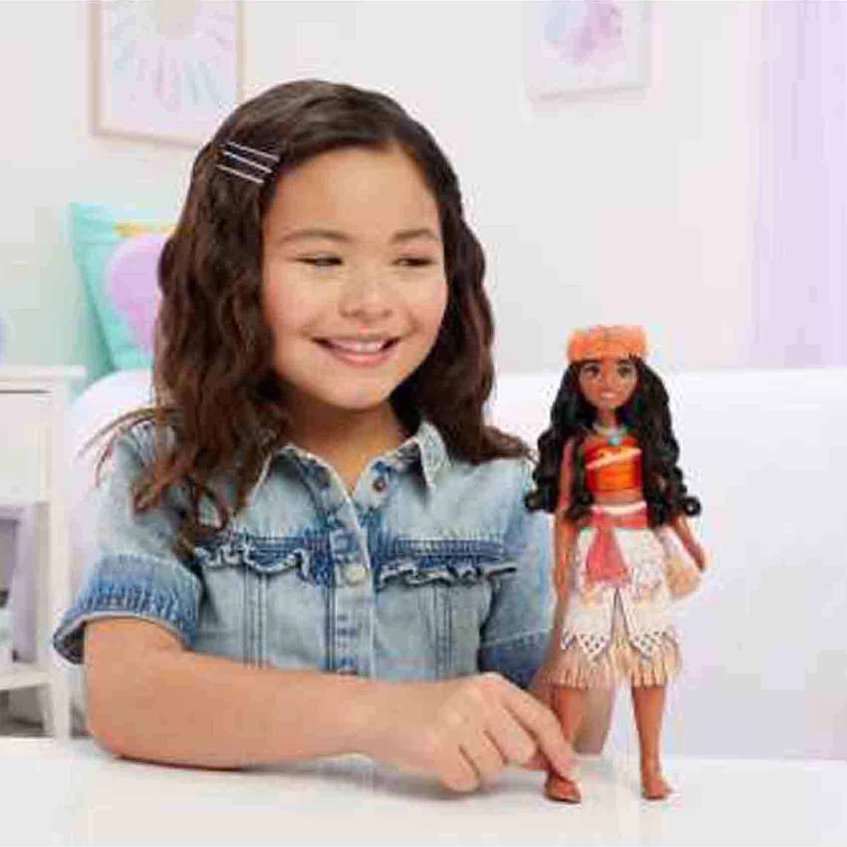 Moana Fashion Doll - Articulated Adventure Outfit
