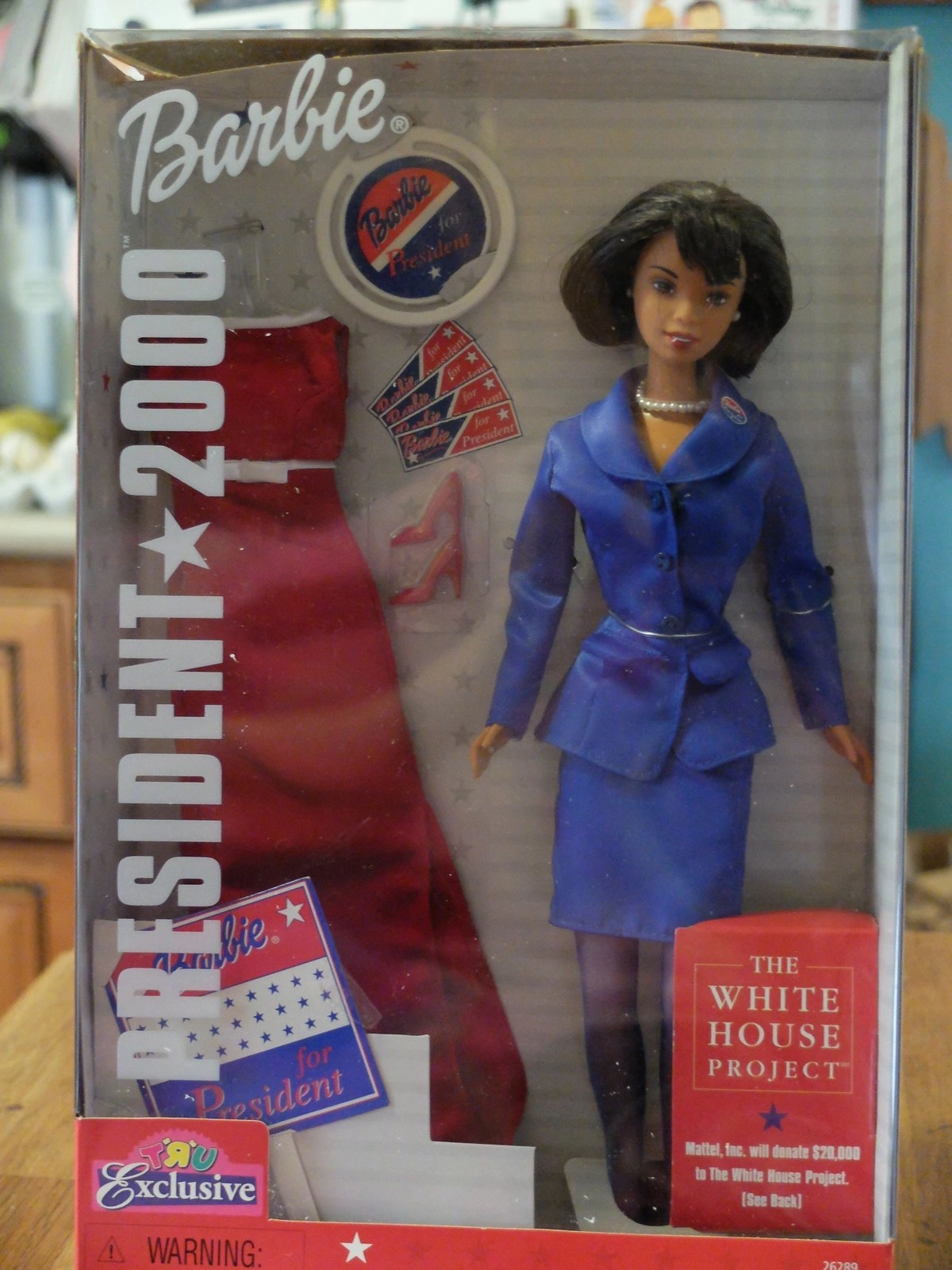 Barbie for President - 12" two complete outfits Ages 3+