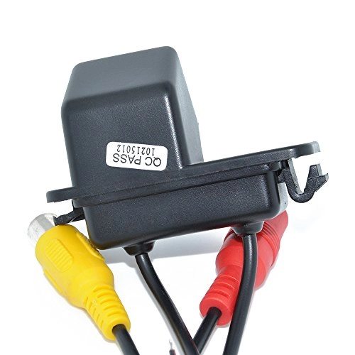 Rear View Parking Reversing Camera - 728 x 512 pixels