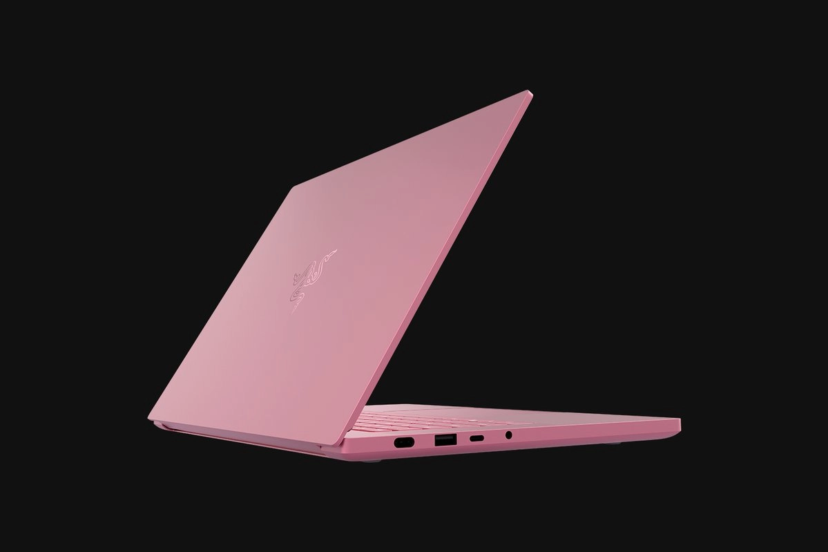 Blade 14 RZ09-0427NEA3-R3U1 - 14'' Ryzen 9-6900HX 16GB DDR5 1TB PCIe SSD