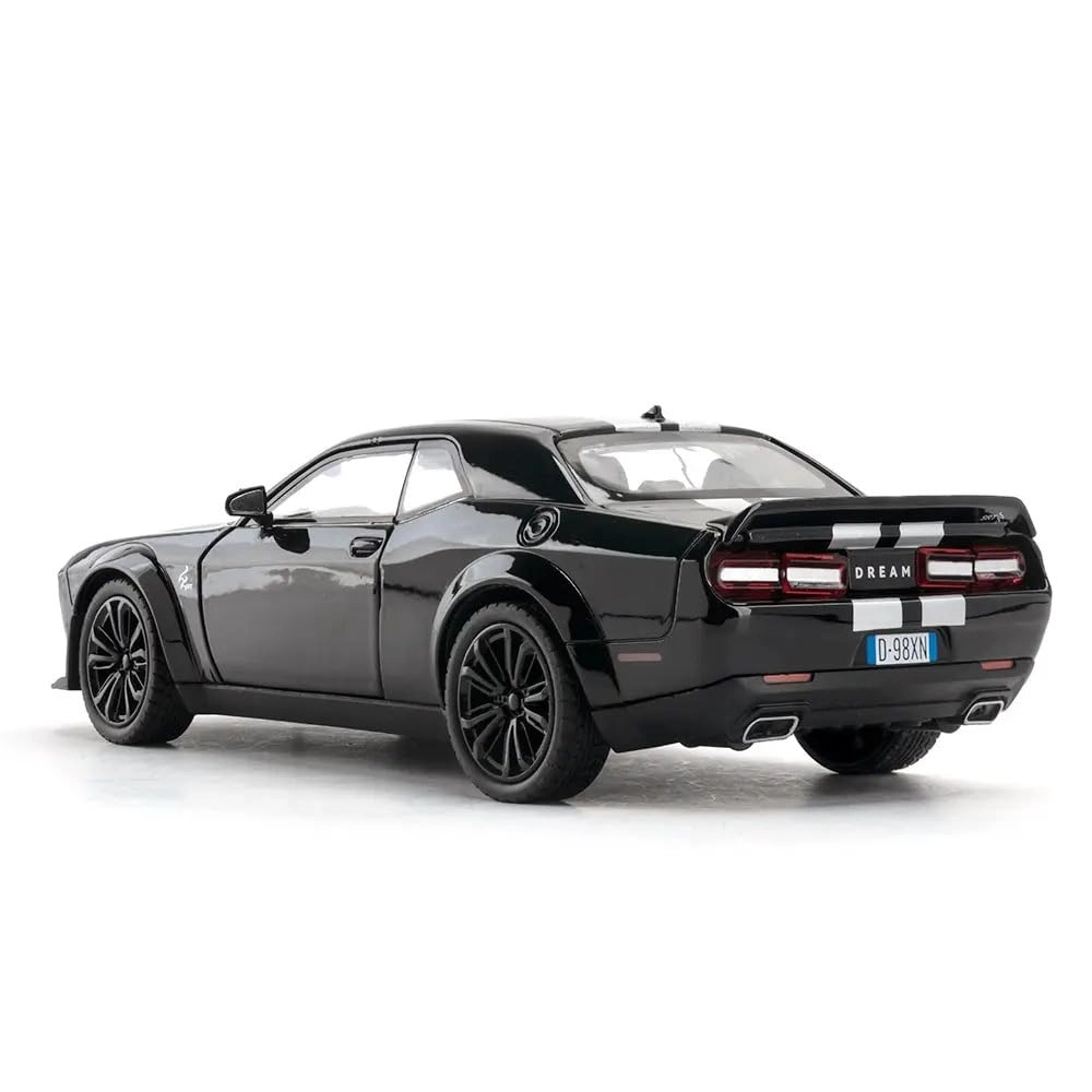 Dodge Challenger - 1:32 1.0 Count