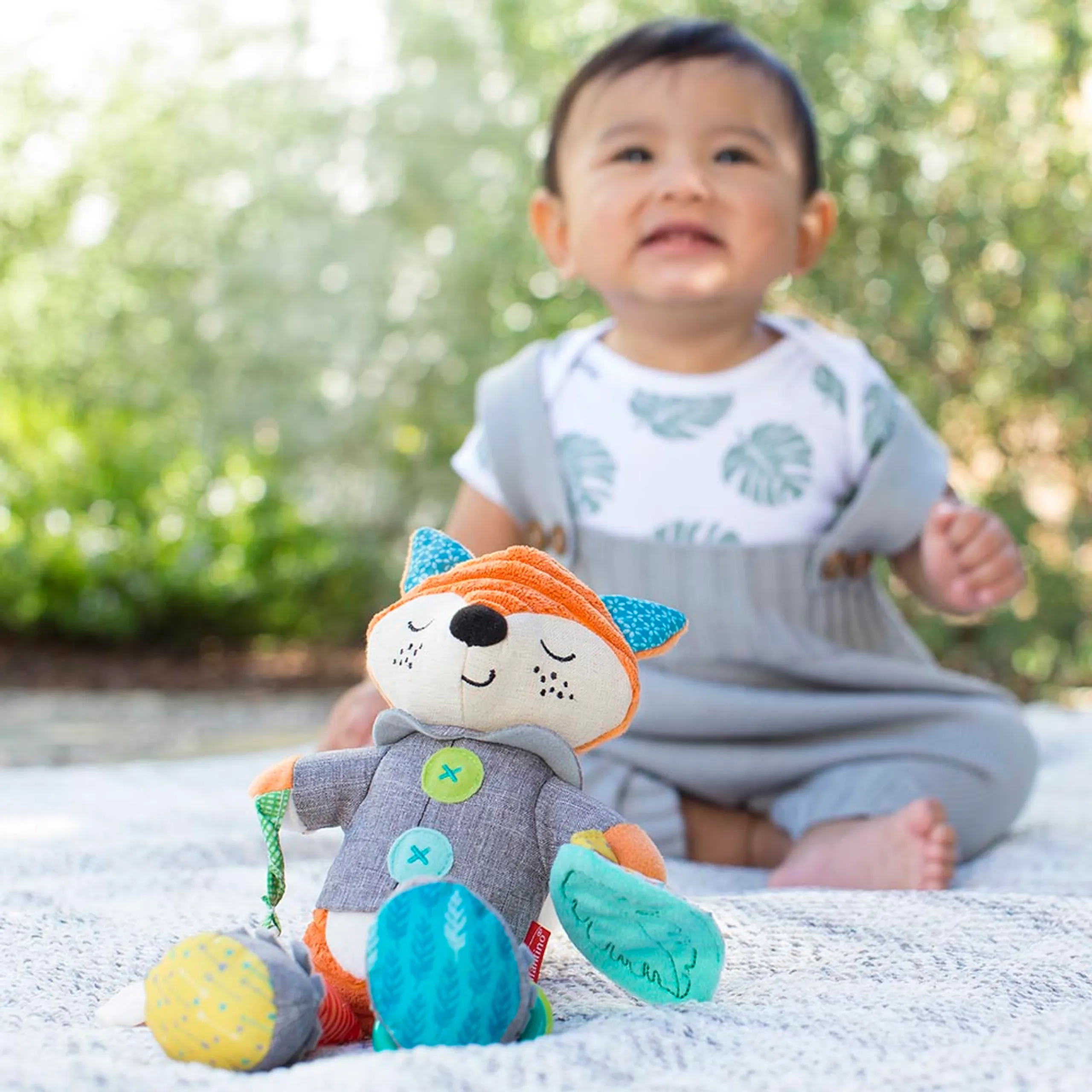 Chime And Go Tag Along Pal Narwhal - 0 month