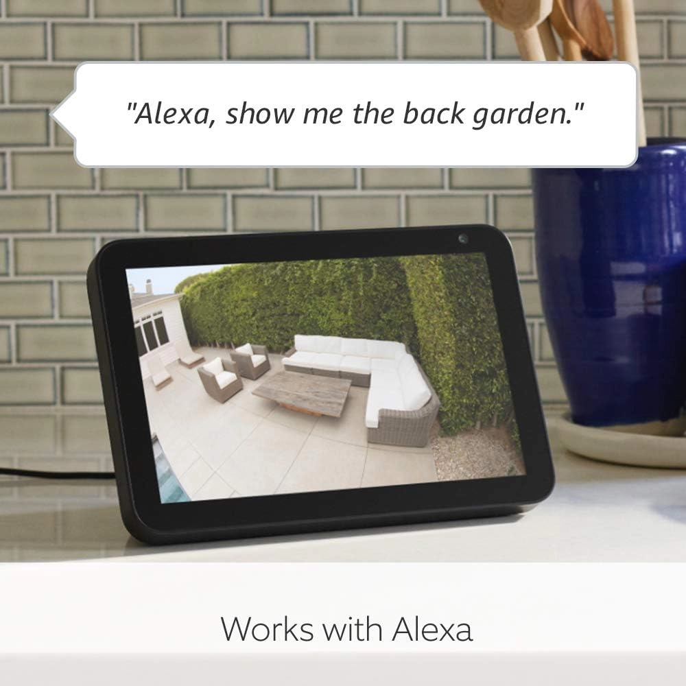 Floodlight Cam Wired Pro