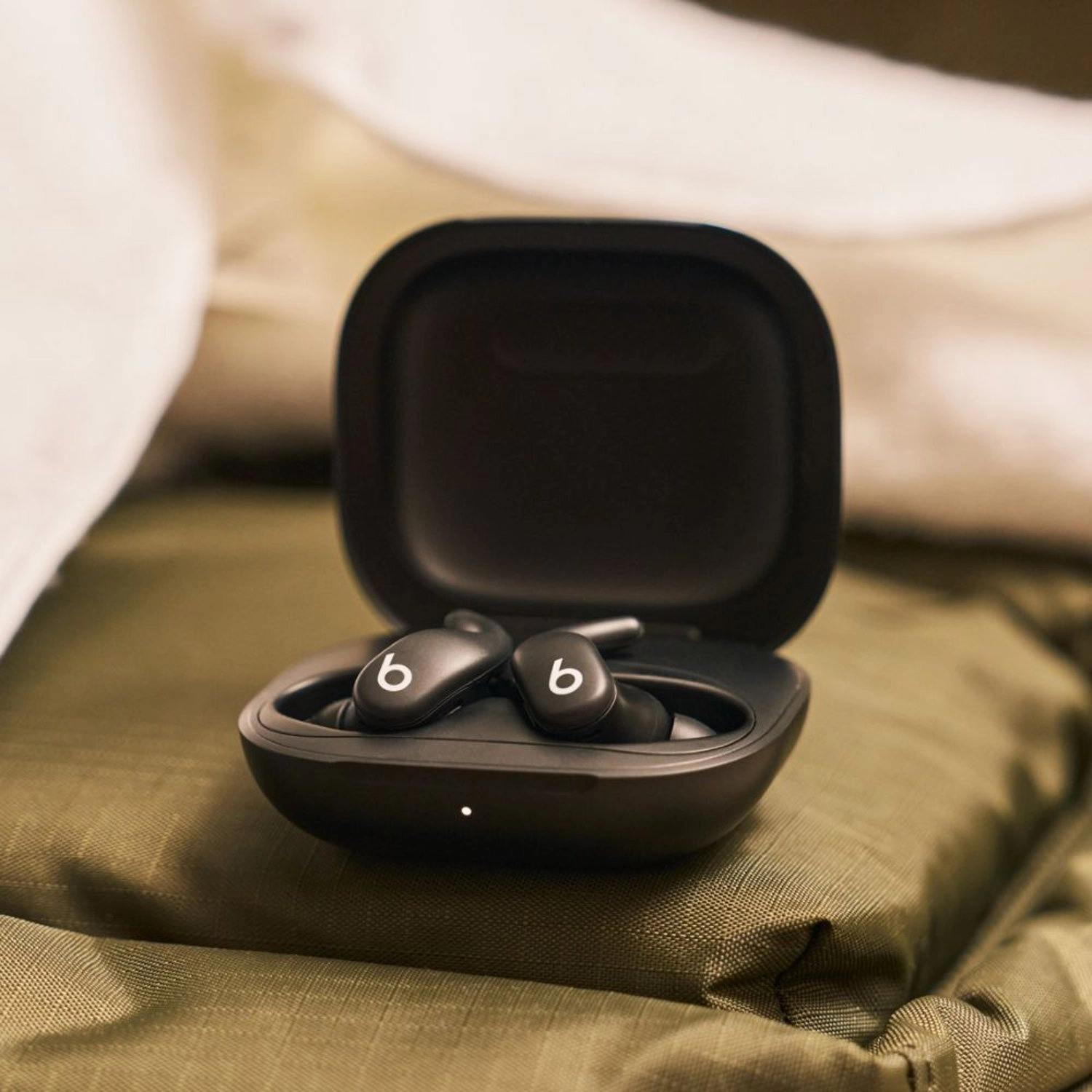 Powerbeats Fit Wireless Earbud