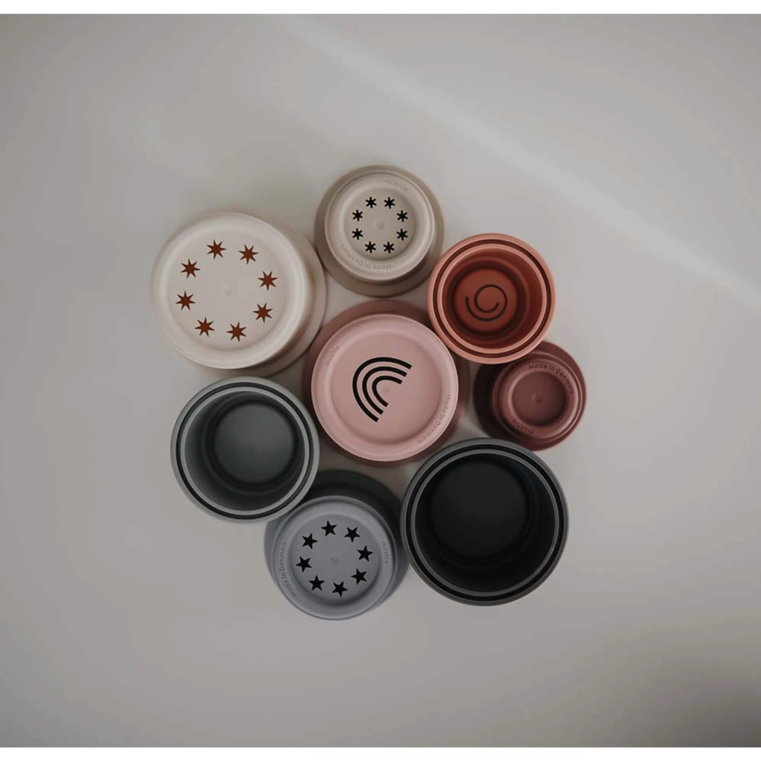 Stacking Cups - 12 months+ 8 pieces