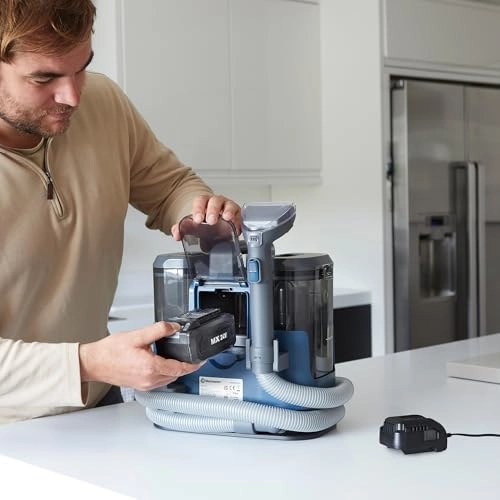 EasyClean Go - Cordless Spot Cleaner