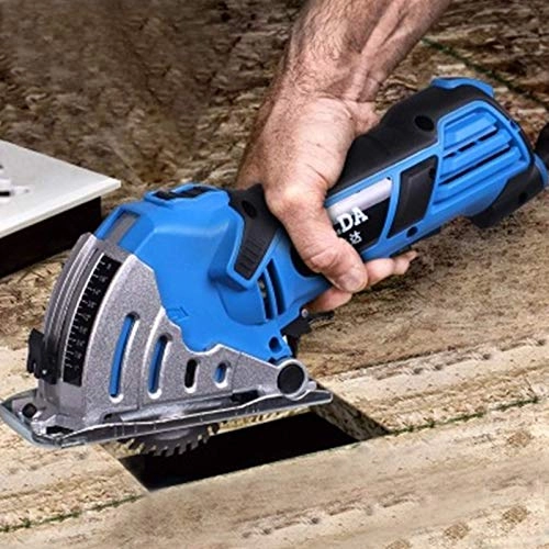 Multifunctional portable chainsaw - 550W
