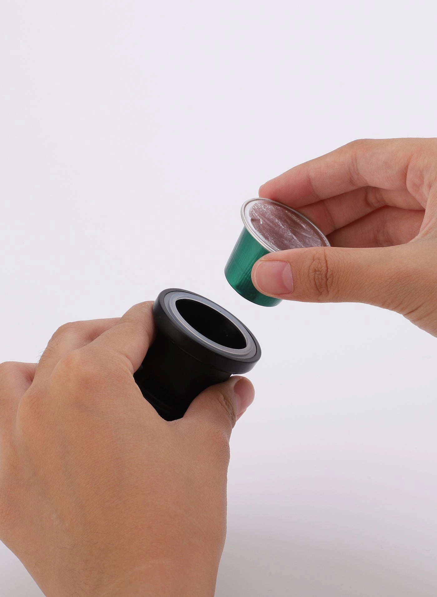 Portable Espresso Maker 9-Bar 2000mAh Nespresso-Compatible 152464