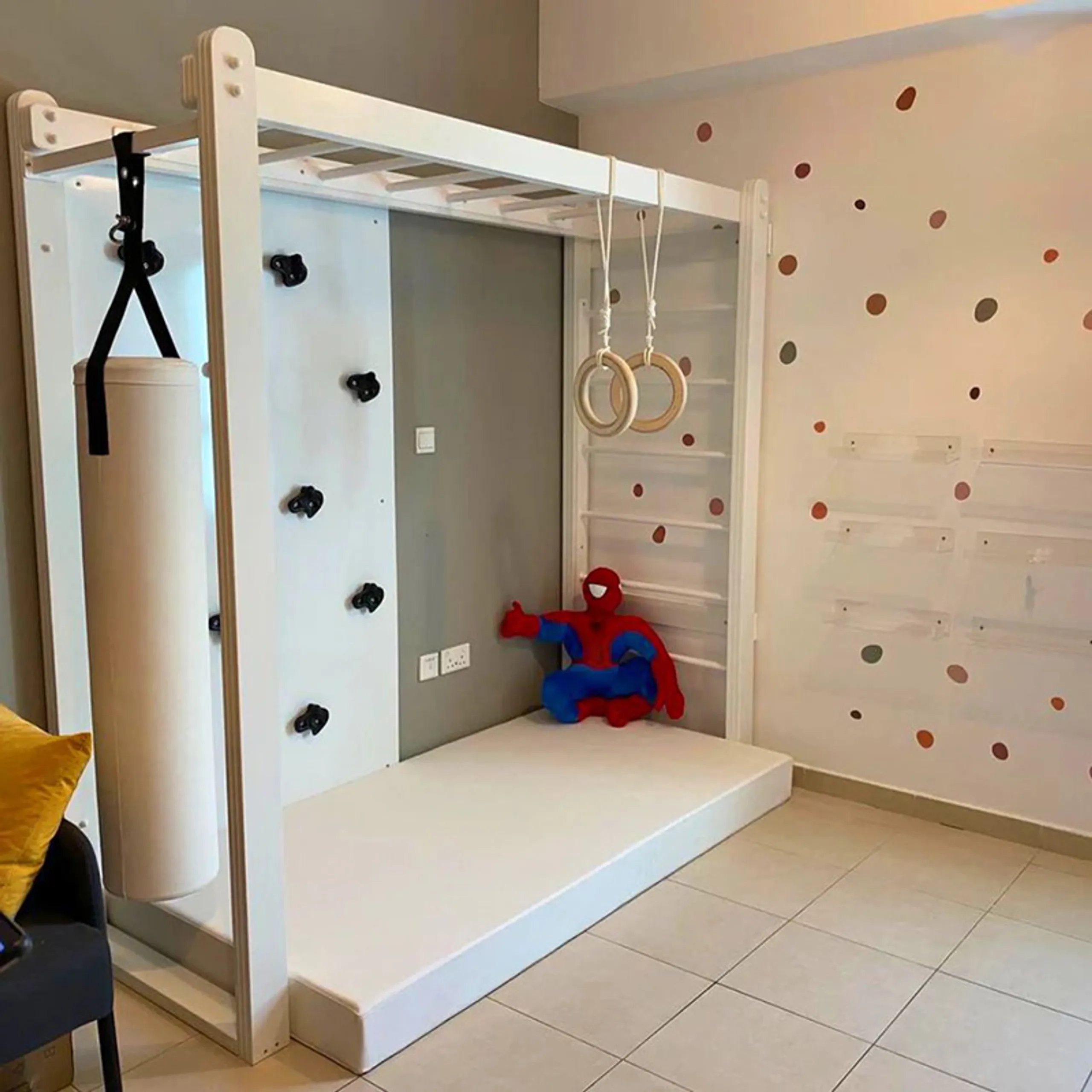Monkey Bar With Climbing Wall - Adjustable Height 65 KG