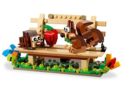 Creator 3 in 1 Birdhouse (31143) - Birds to Hedgehog to Beehive Set