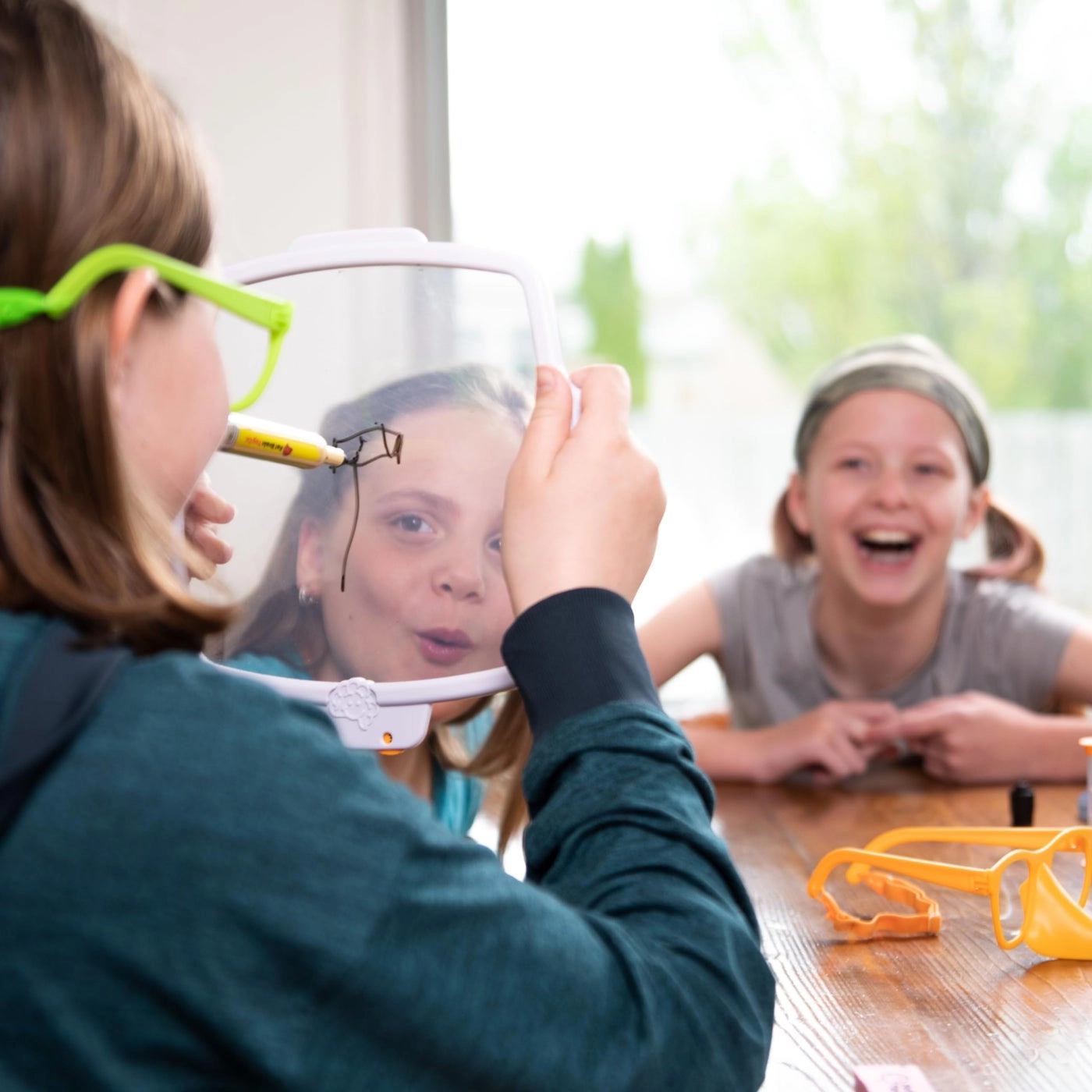 Pencil Nose - Party Game