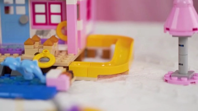 Beach House Building Set - Girls 822 pcs