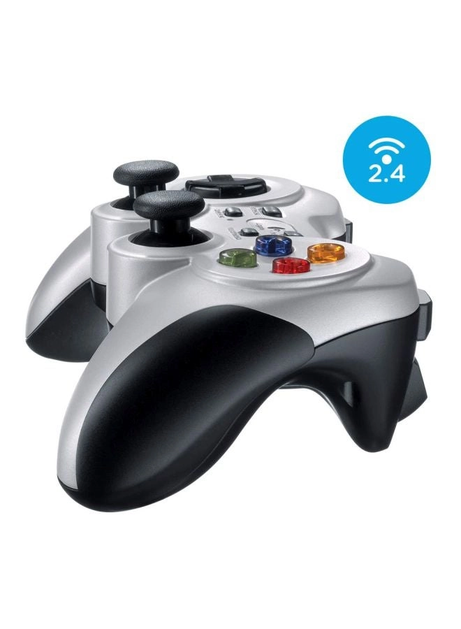 F710 - White