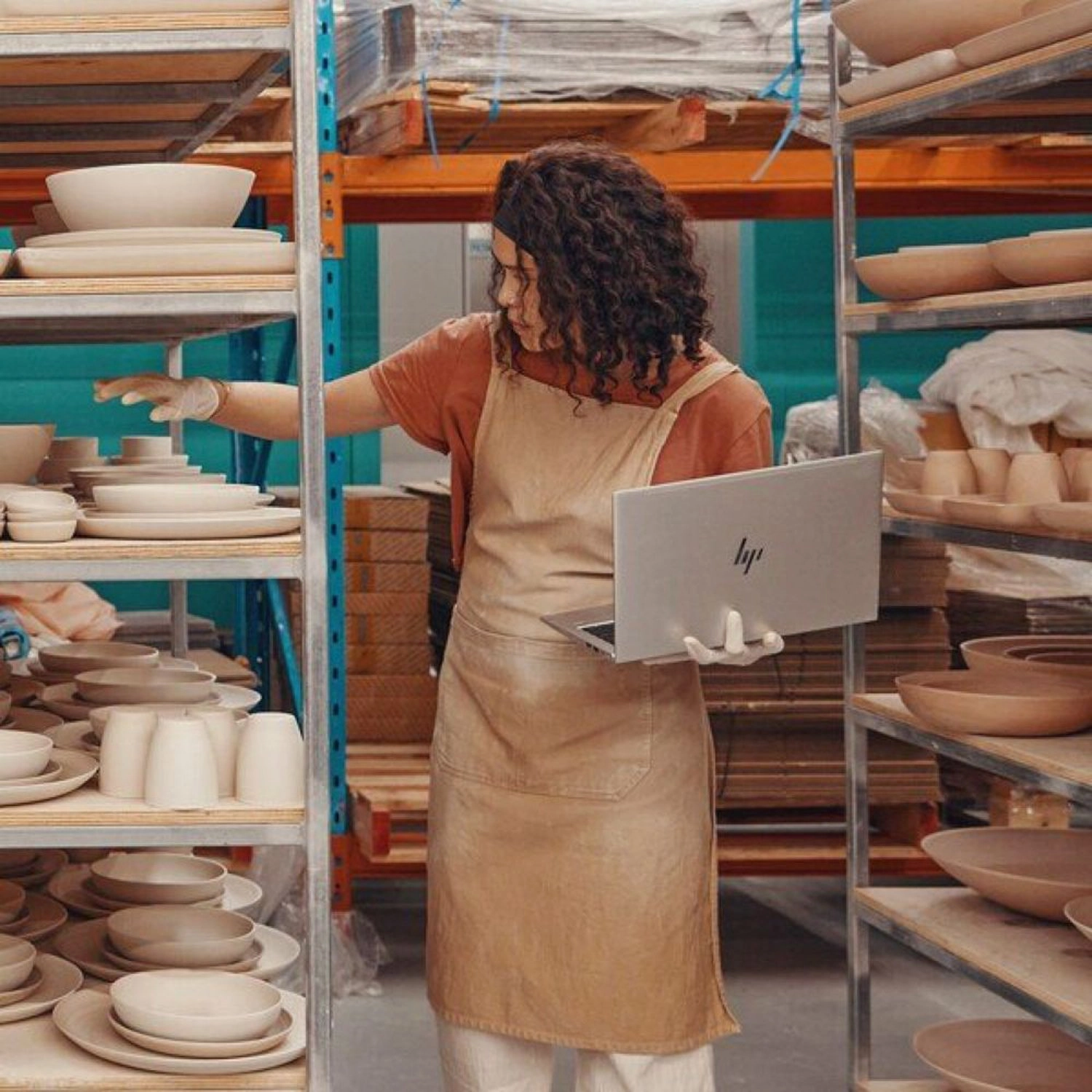 ELITEBOOK 640 G10 i5-16-512 - 14'' i5-1335U 16GB DDR4 512GB SSD