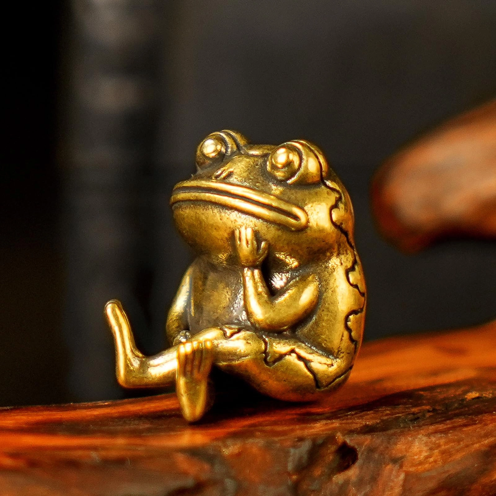 Retro Frog Statue - Brass
