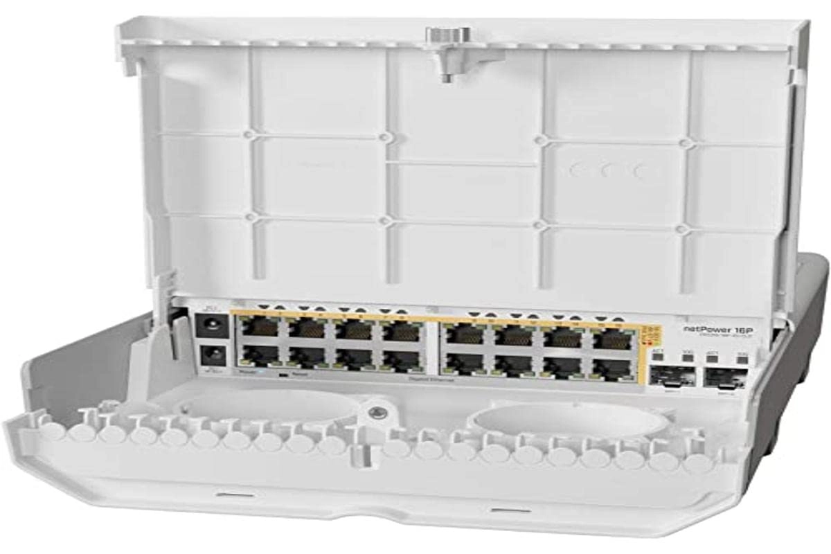 Eva Solo CRS318-16P-2S+OUT 16-ports