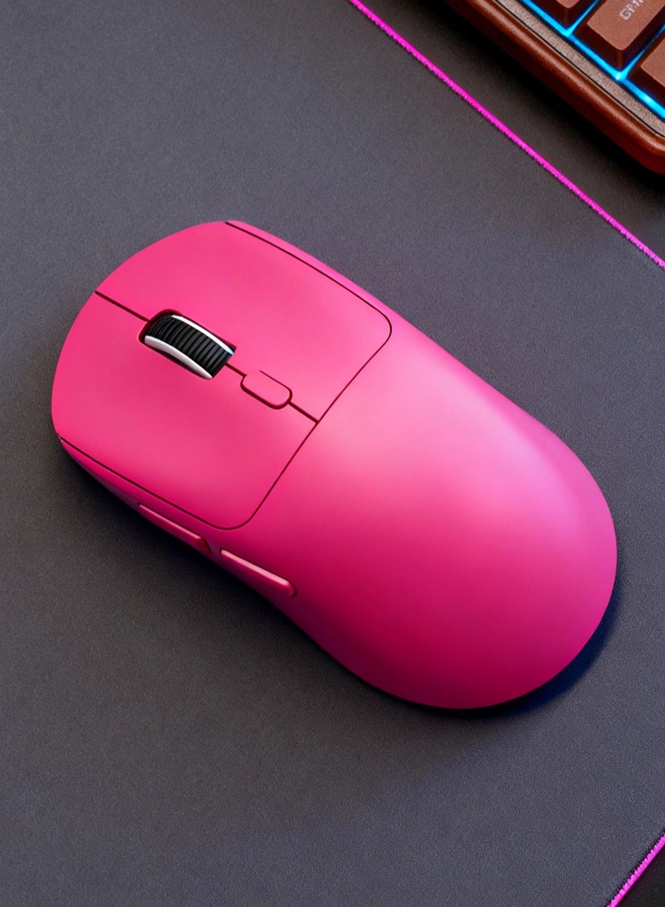 Bolivia's Superlight Gaming Mouse - Wireless