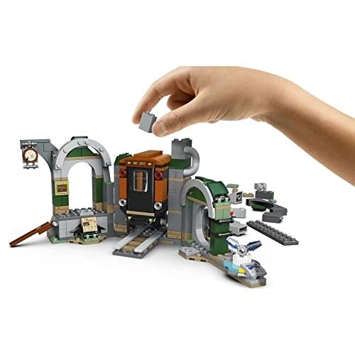 Hidden Side Newbury Subway