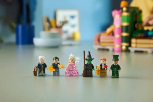 Wicked Glinda & Elphaba Bookends (75691) - Building Set