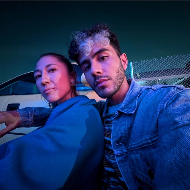 42 MP front camera for super-sharp selfies.