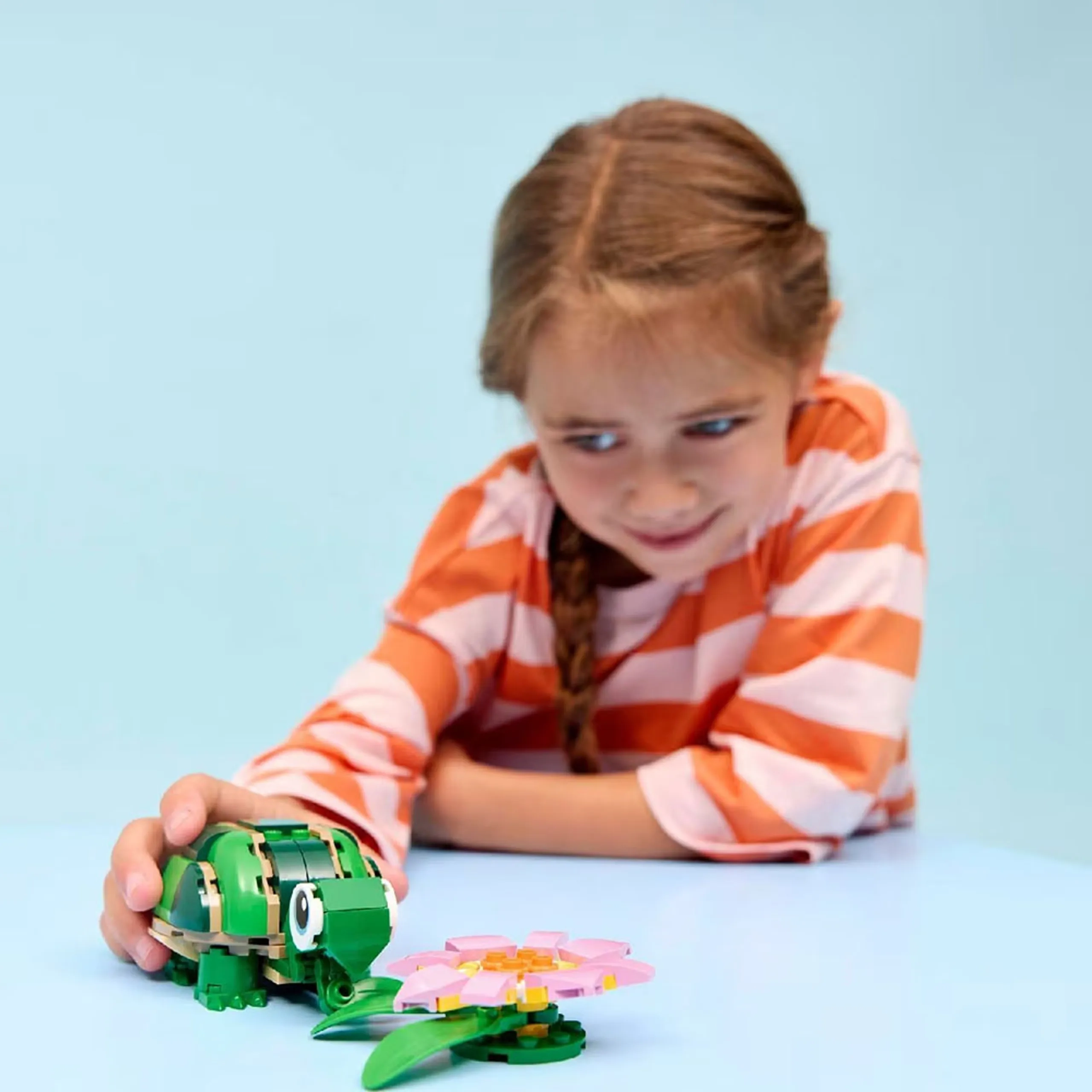 LEGO Creator Turtle With A Water Lily Flower (31377)