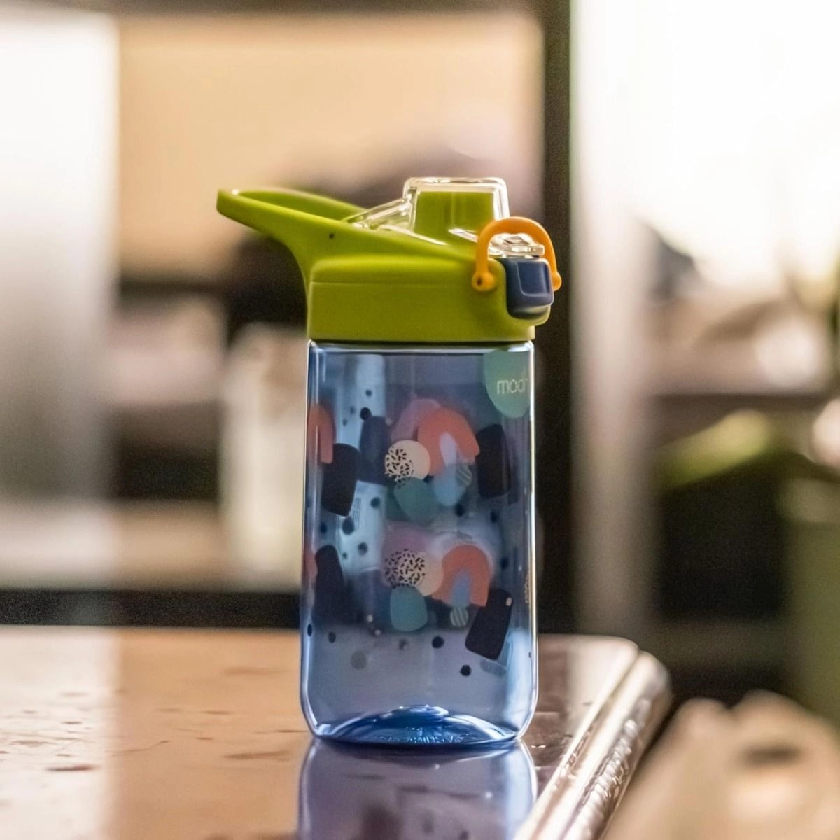 Kids Water Bottle Tritan 630 ml - Spill-proof lid