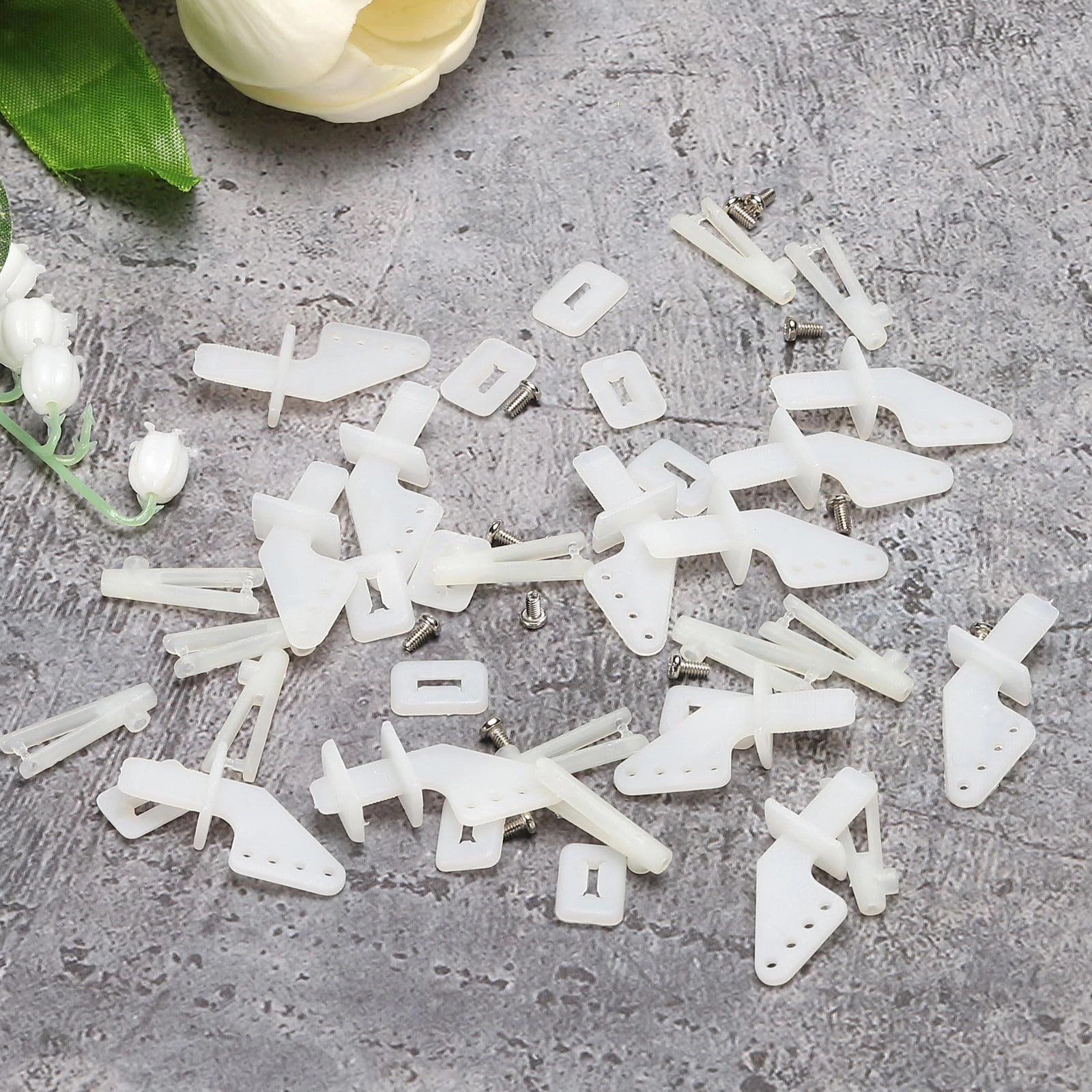 Control Horns - 12Pcs White