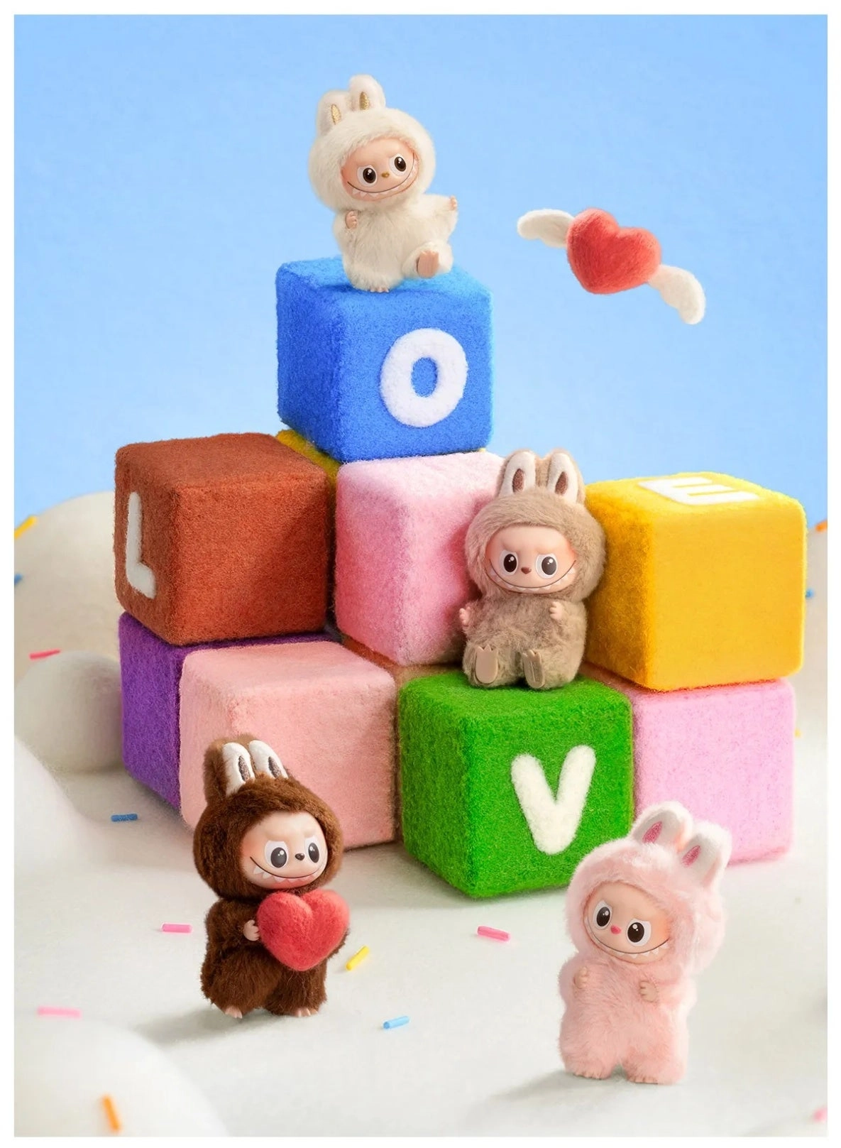 Labubu - The Monsters Pin For Love Vinyl Plush Pendant