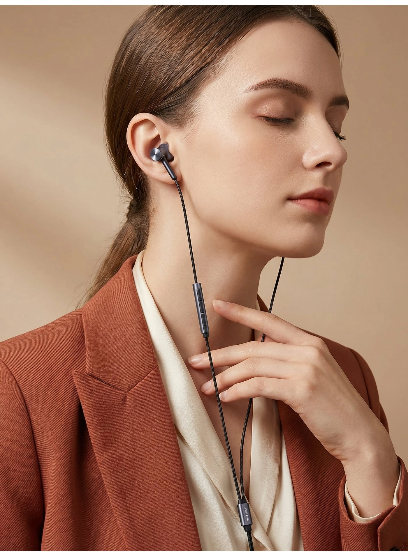 HFD50 Wired Earbud
