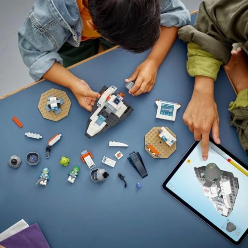 City Spaceship and Asteroid Discovery (60429) - 4+ 2 Astronaut Minifigures & Alien