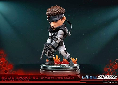 Solid Snake - Metal Gear Solid SD EXCLUSIVE (20.32 cm) (Collectable)