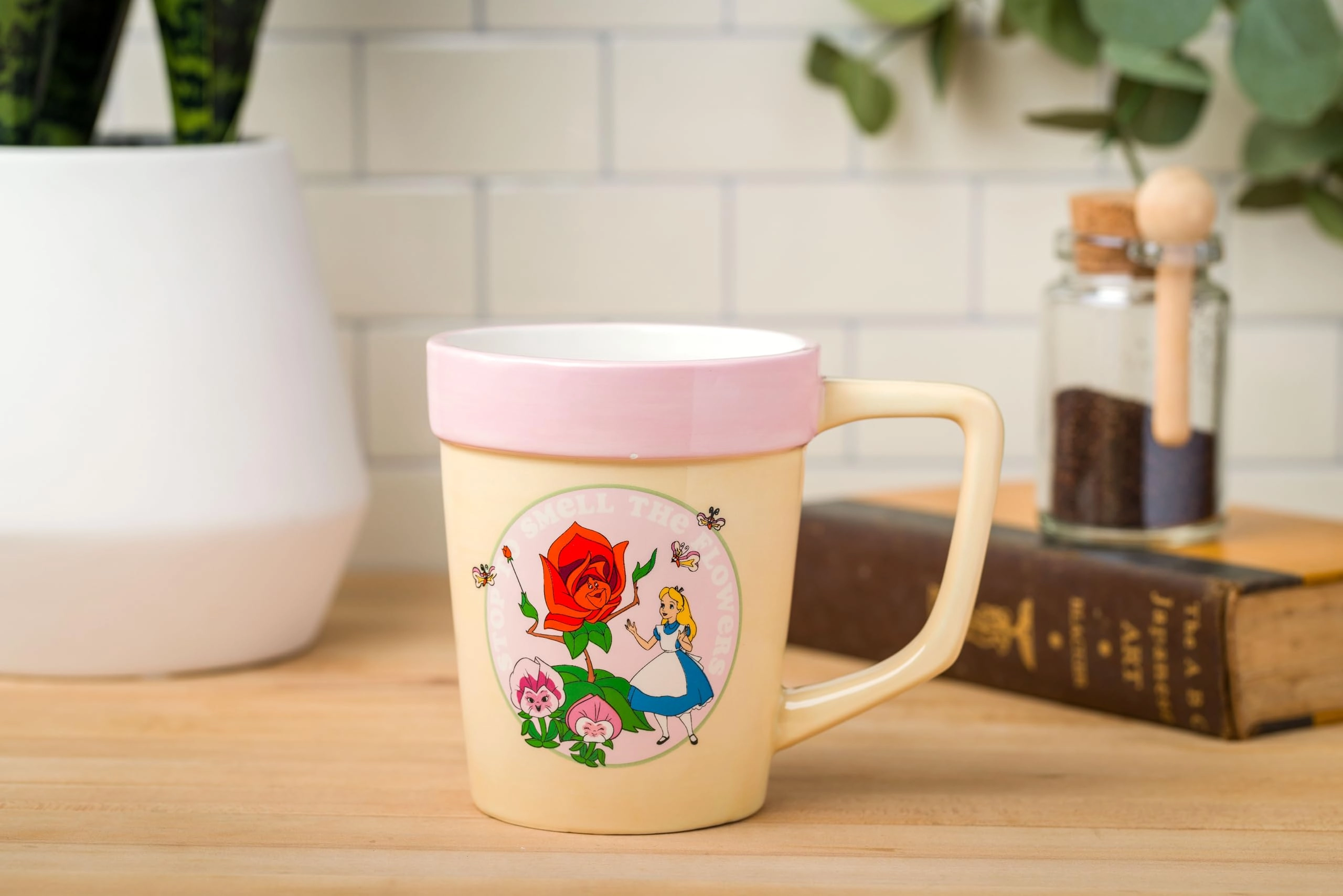 Alice in Wonderland Wildflower Smell the Flowers Mug - 1 pcs 3D Sculpted