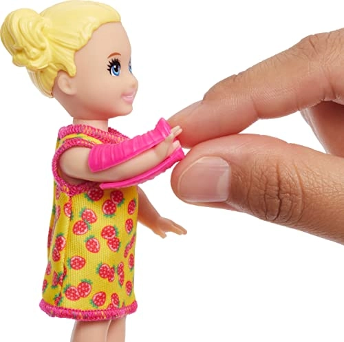 Dolls and Playsets with Job-Themed Furnishings and Accessories - Multicolour 13 piece(s) Ages 3+