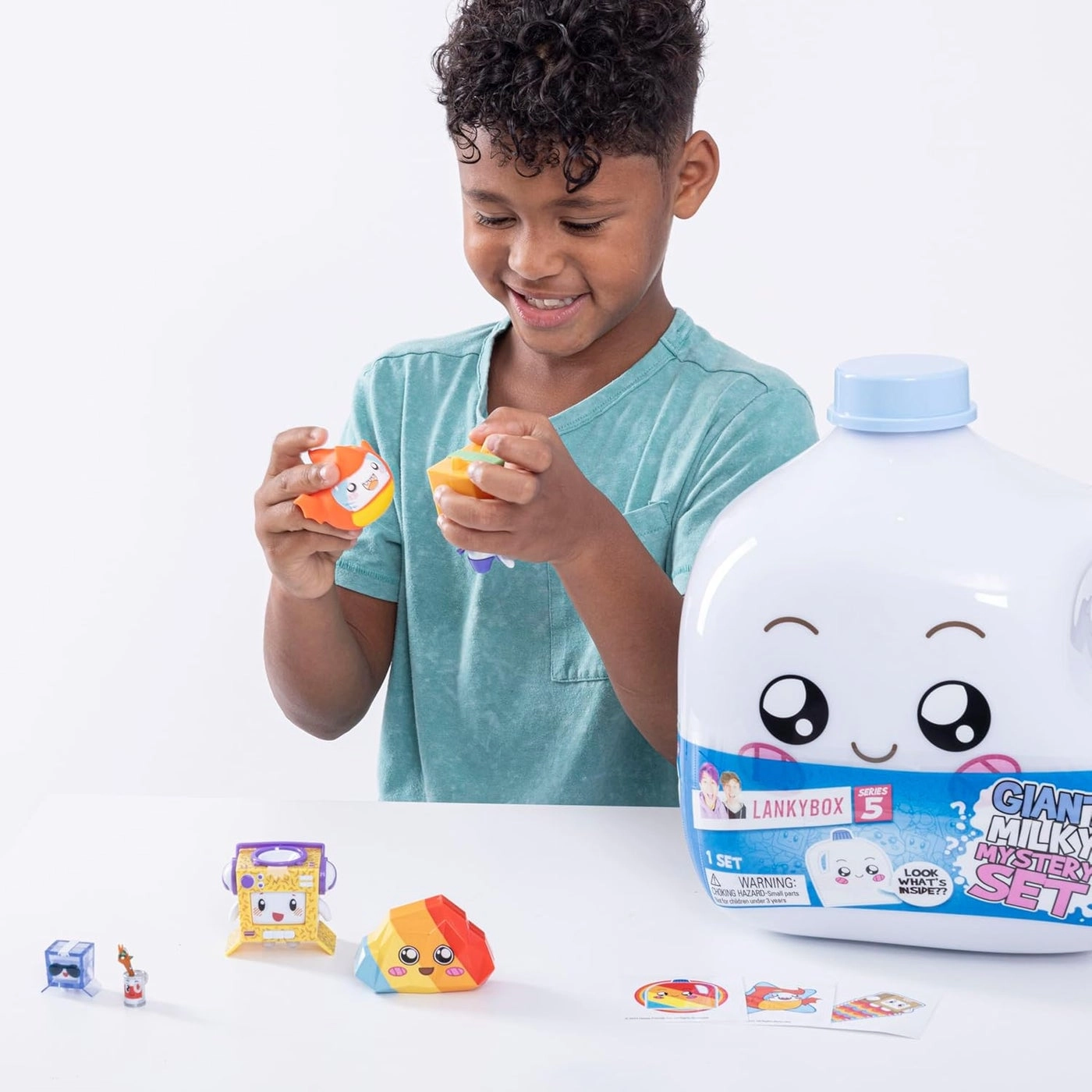 Giant Milky Mystery Set - 4+ Years Milky 3 pcs (30.2 cm) (2812-SIOC)