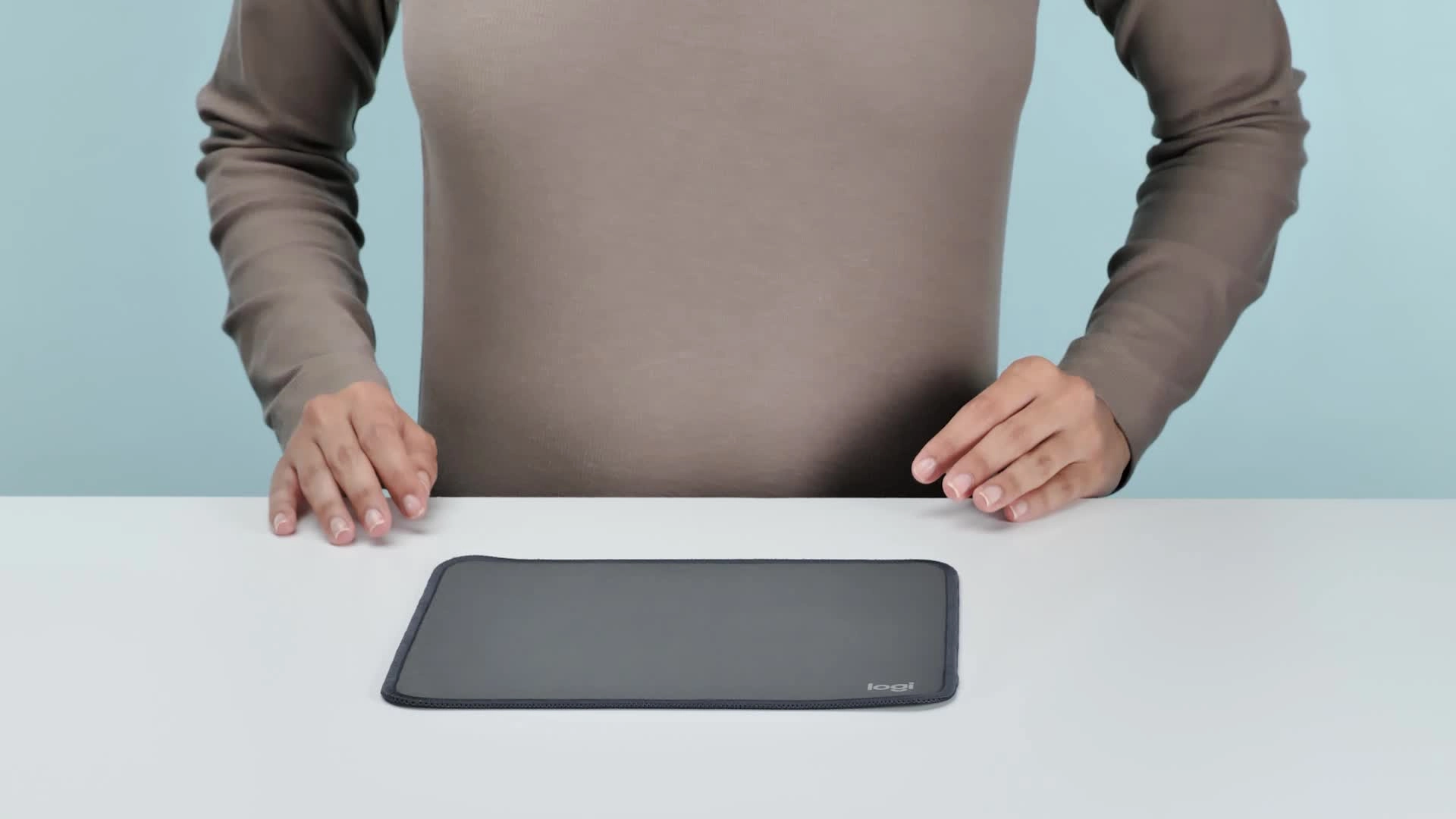 Studio Series Cloth Ergonomic Mouse Pad