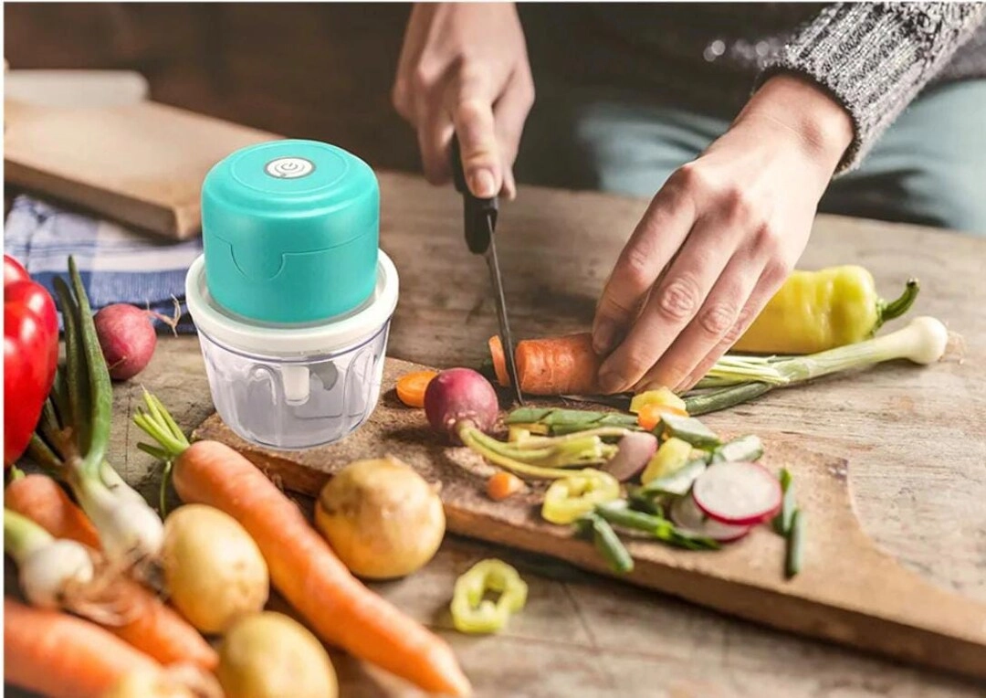 Mini Electric Food Chopper - 400ml Rechargeable USB-C