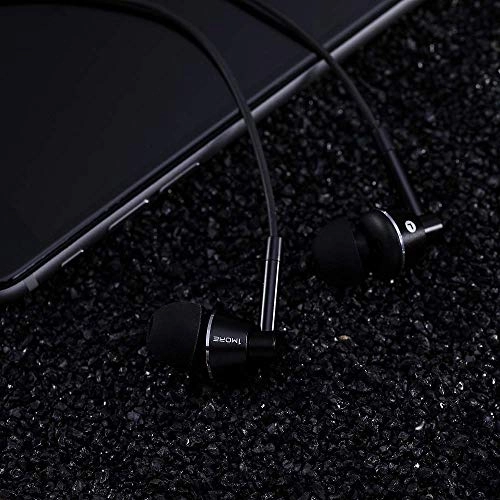 Dynamic Driver In-Ear Earphones Wired Earphone